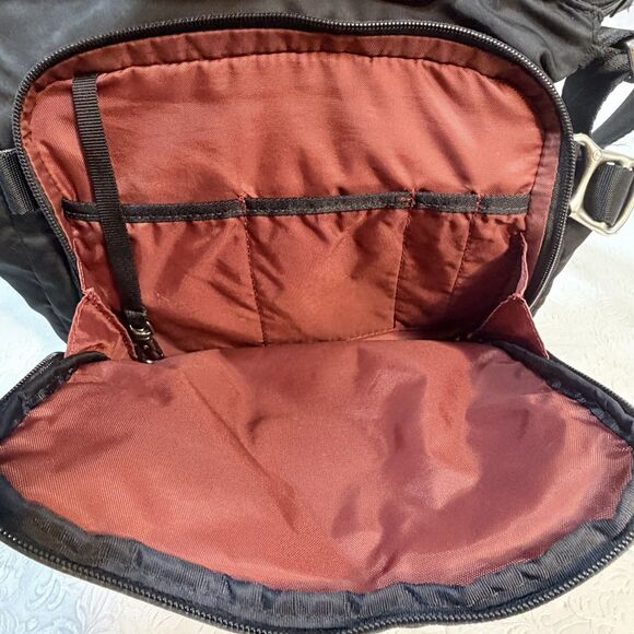 Tumi T-Tech Essential Gear Black Crossbody - Picture 7 of 11